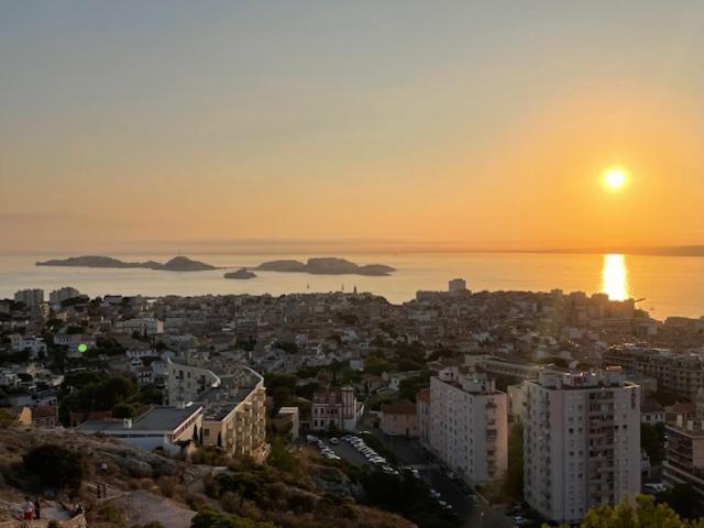 Suite Sur La Mer Marseille Corniche المظهر الخارجي الصورة